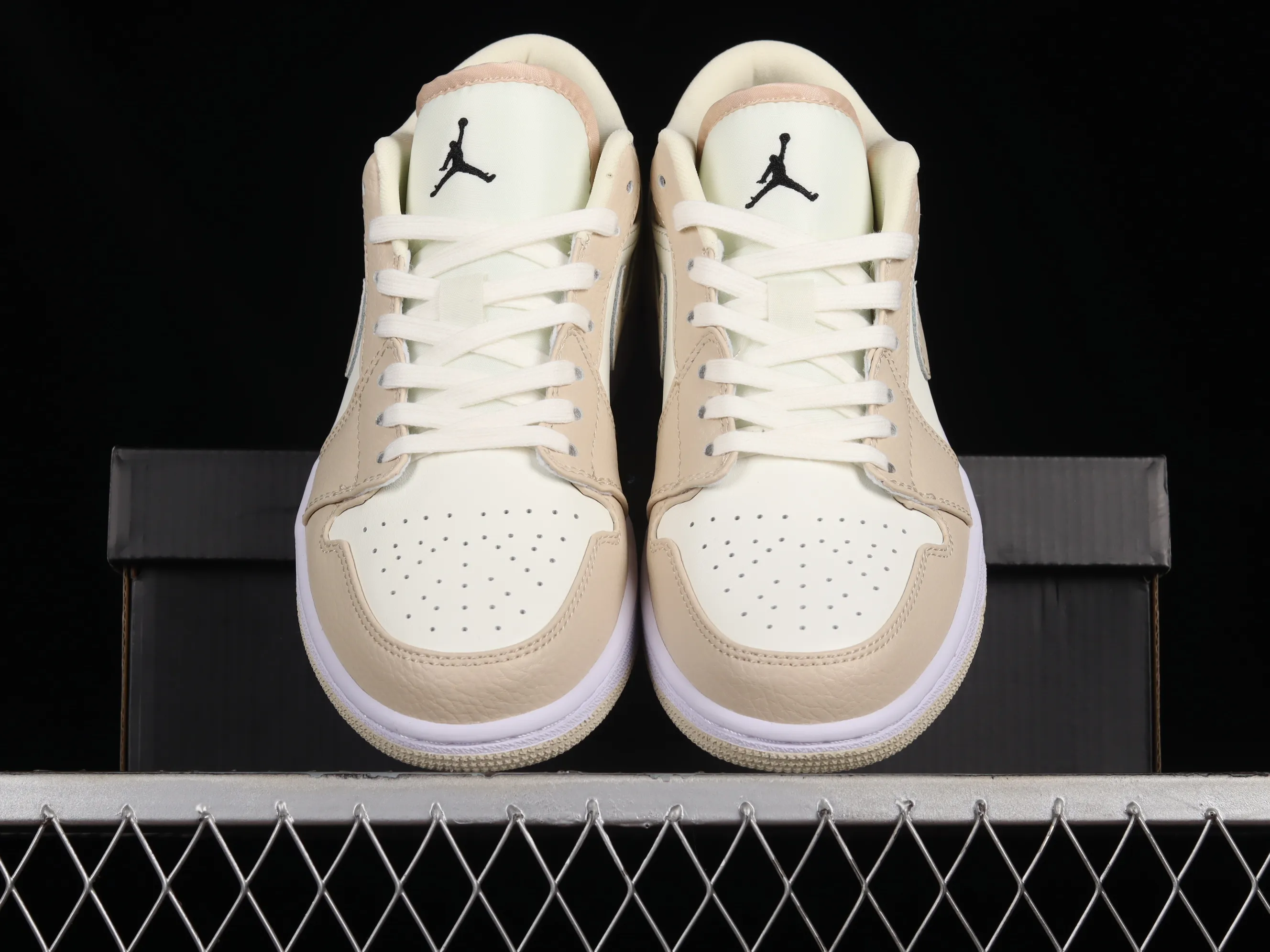 All Categories Air Jordan Jordan Series Basketball Shoes Air Jordan 1 Low Z Version Air Jordan 1 Low "GCEL" AJ1 Joe 1 Garcinia Color Retro Culture Leisure Sports Shoes FB7168-121